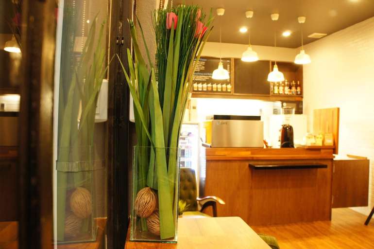 Others 5, Wealth 30th Apartment, Phra Khanong
