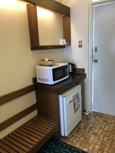 Others 5, Canberra Lyneham Motor Inn, Canberra