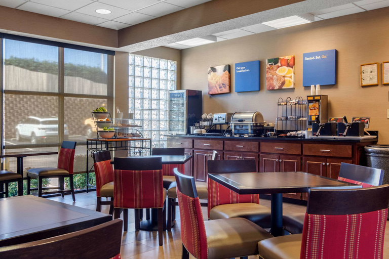 Food & Drinks 5, Comfort Inn & Suites LaGrange East, Troup