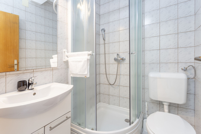 Bathroom 2, Apartments Milka, Hvar