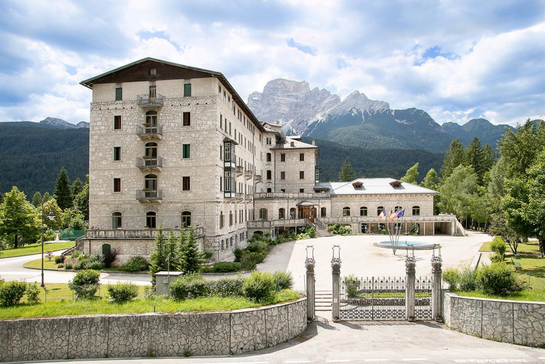 Exterior & Views 2, TH Borca di Cadore - Park Hotel Des Dolomites, Belluno