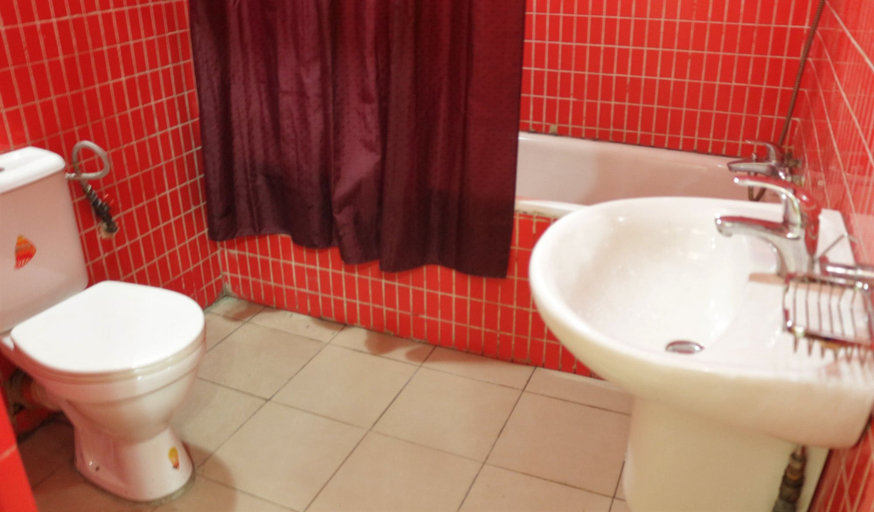 Bathroom 4, Daneto Hotel, Obio/Akp
