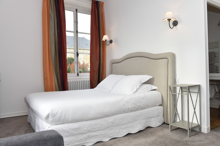 Bedroom 3, Villa des Glycines, Deux-Sèvres