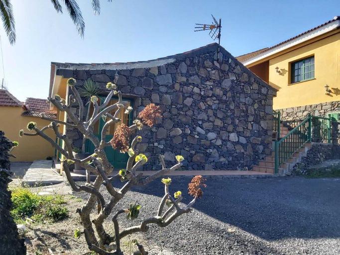 Exterior & Views 2, Casas Rurales Amparo Las Hayas, Santa Cruz de Tenerife