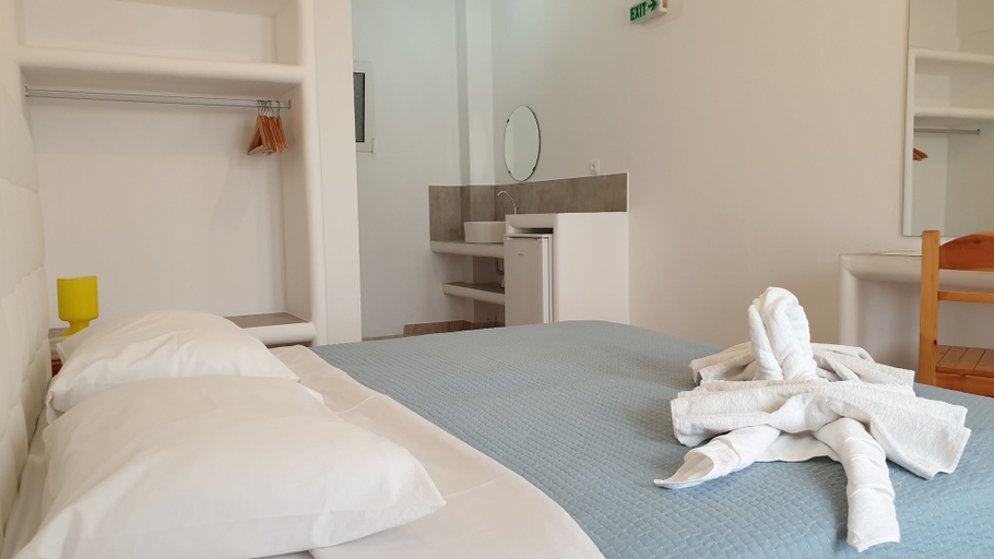 Bedroom 3, Iliada Odysseas Resort, South Aegean