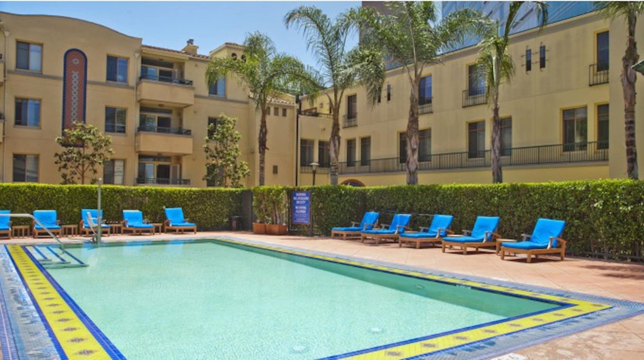 Sport & Beauty, Glendon Apartments, Los Angeles