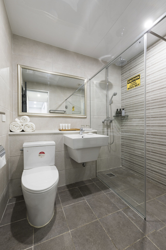 Bathroom 4, Pacific Palm Resort, Saipan