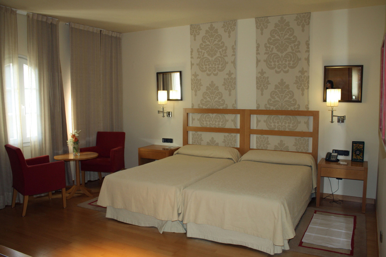 Bedroom 3, Parador De Vic Sau, Barcelona