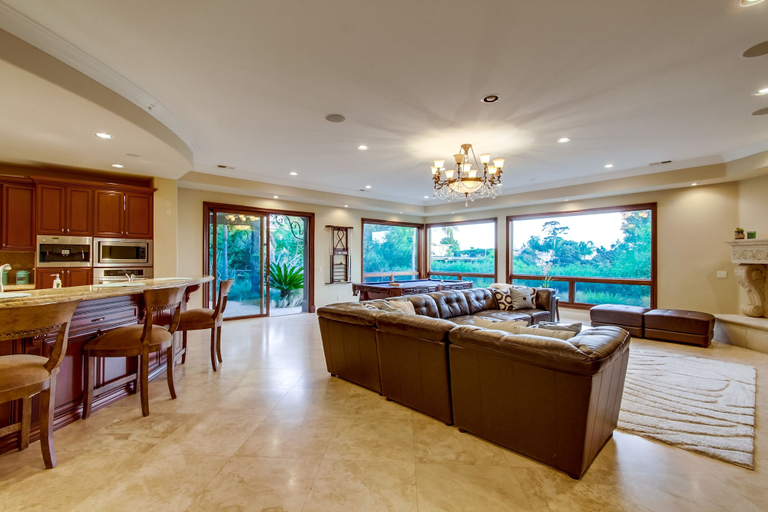 Food & Drinks, Tropical 5BR La Jolla Retreat by NamaStay, San Diego