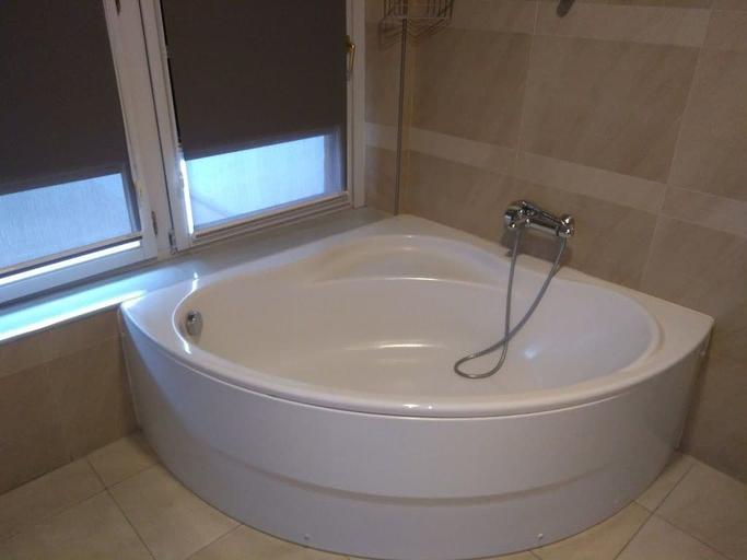 Bathroom 4, Hotel Restaurante Aldama, Álava