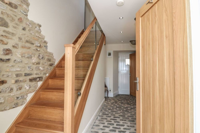Others 5, The Hayloft Cottage, Durham