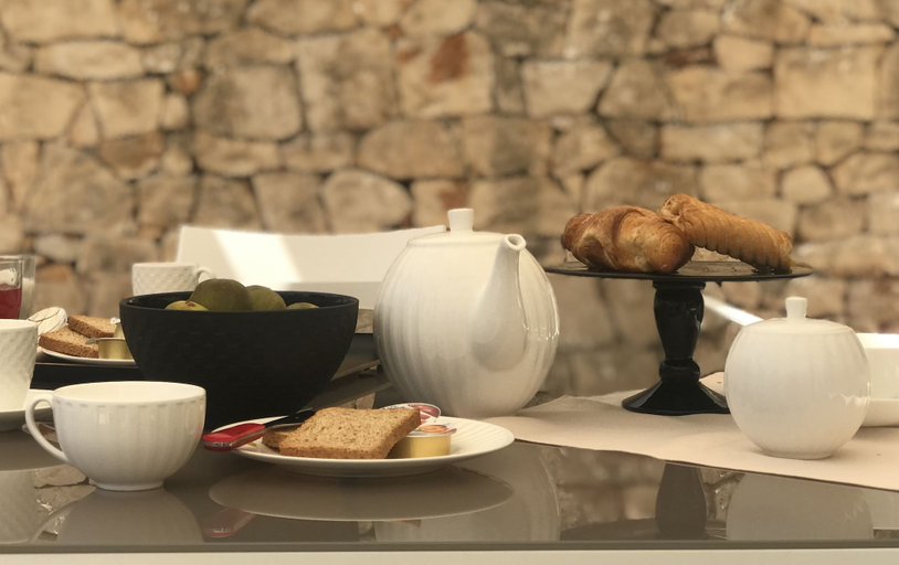 Food & Drinks 4, White Villa, Brindisi