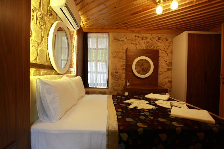 Bedroom 5, Bacchus Pension, Antalya