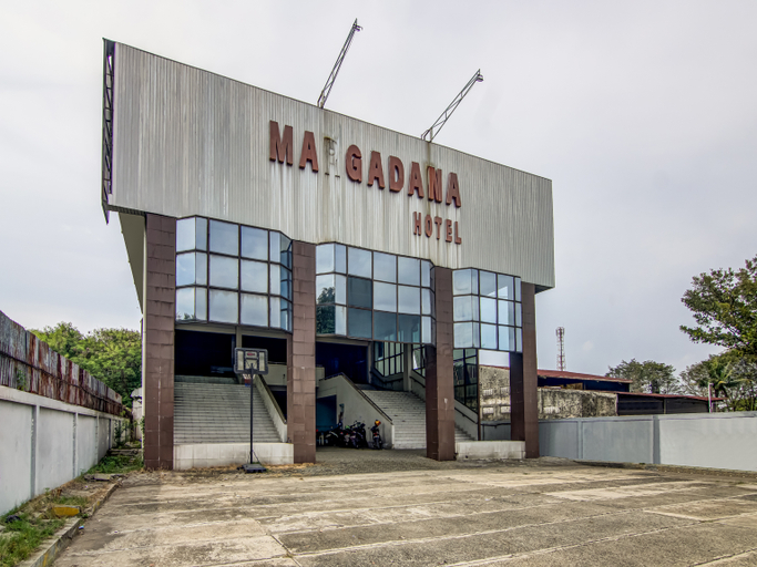 Exterior & Views 4, SPOT ON 90964 Hotel Margadana, Tegal