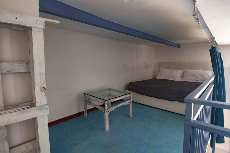 Bedroom 4, Carafa's Central Apartments, Napoli