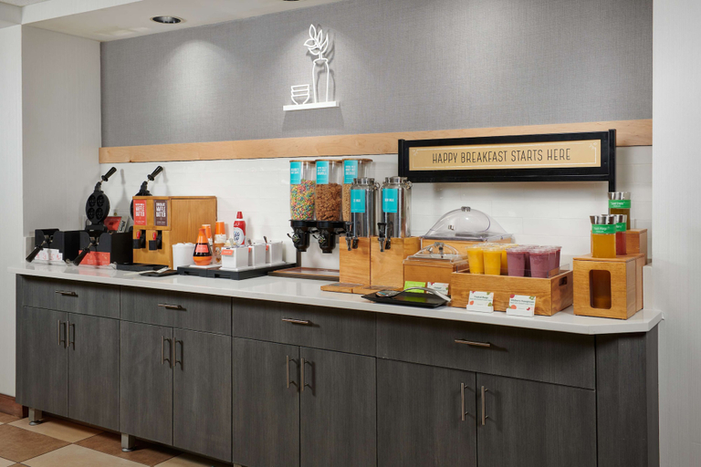 Food & Drinks 5, Hampton Inn Clemson-University Area, Pickens