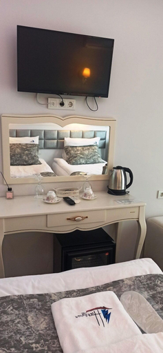 Bedroom 2, Harbour Otel, Merkez