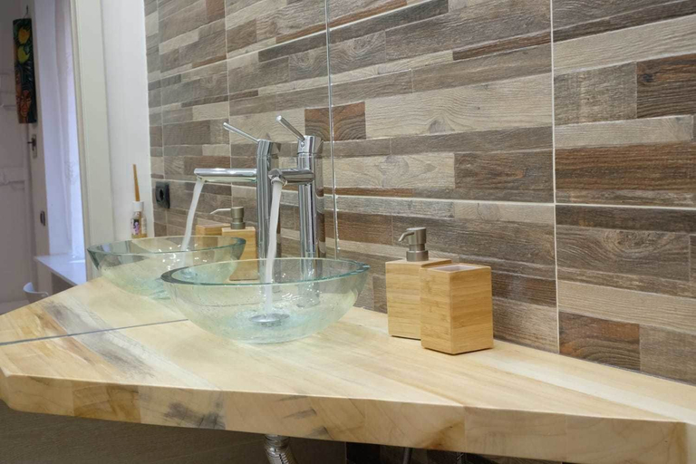 Bathroom 5, Casa Marina, Napoli