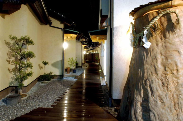 Others 4, Hotel Shikimi, Takachiho