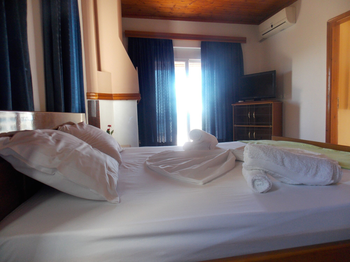 Bedroom 4, Hotel Dea, Sarandës