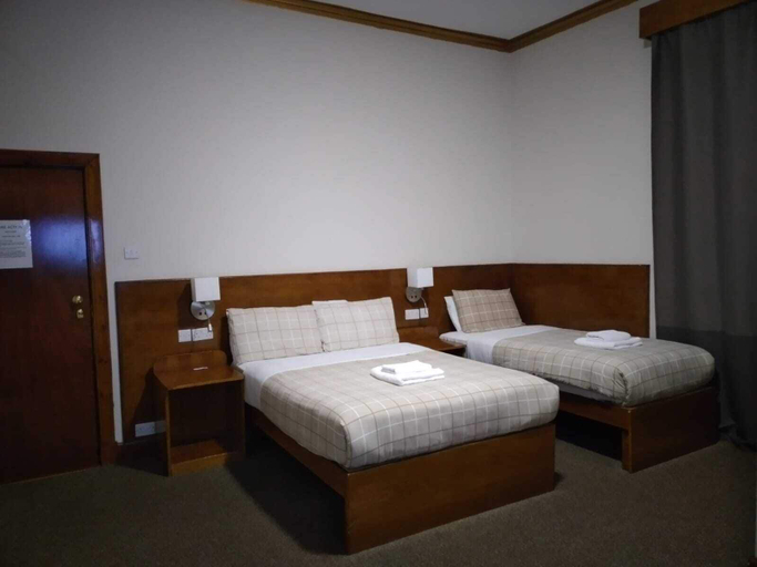 Bedroom 3, Douglas Hotel, West Dunbartonshire