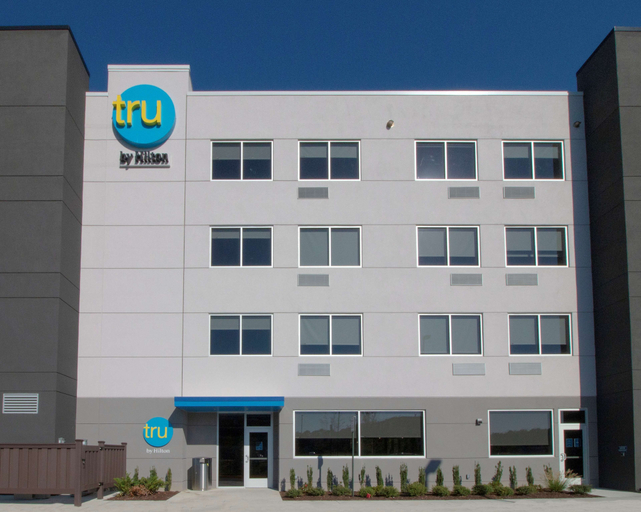 Exterior & Views 2, Tru By Hilton Norfolk Airport, Norfolk