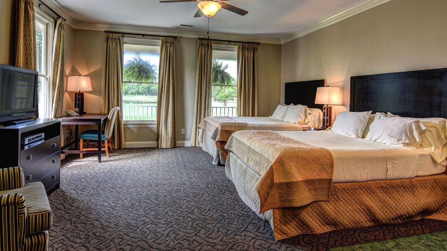 Bedroom, The Village at River Landing Cottages, Duplin