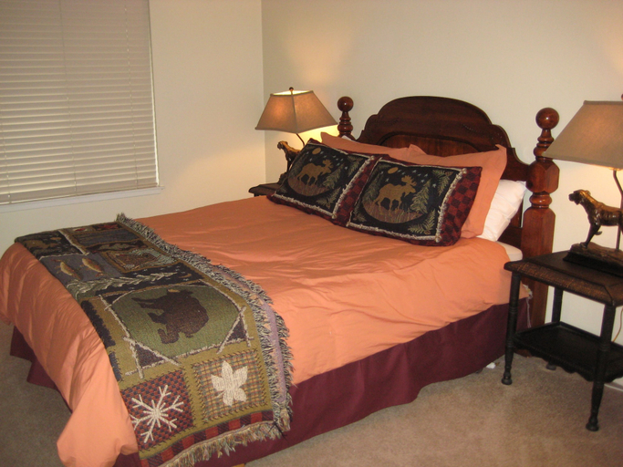 Bedroom 3, Sherwin Villas by Mammoth Res Bureau, Mono