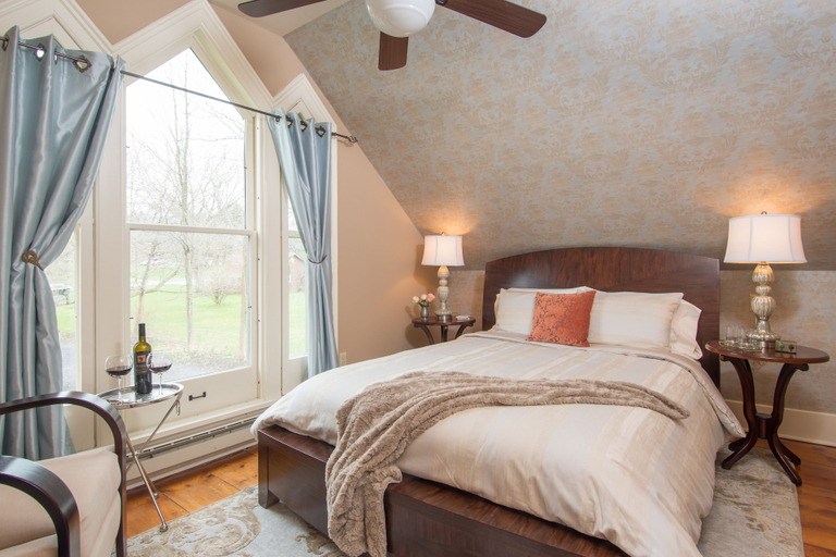Bedroom 3, Gothic Eves Inn and Spa Bed and Breakfast, Tompkins