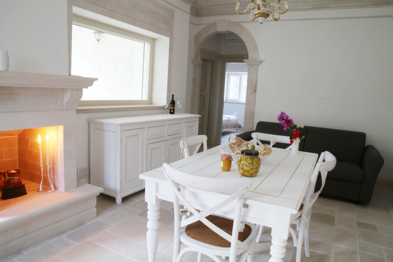 Living area 5, Villa Angelina, Brindisi