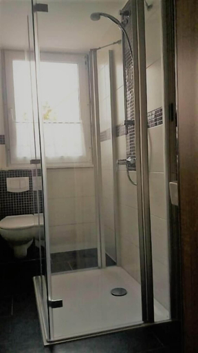 Bathroom, Sommerfrische Nebra, Burgenlandkreis