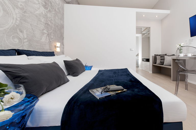 Bedroom 3, Colosseum Corner, Rome