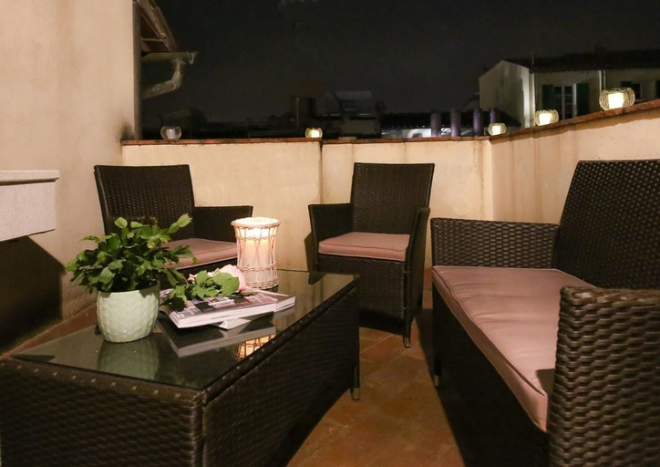 Food & Drinks, Ricasoli Terrace, Florence