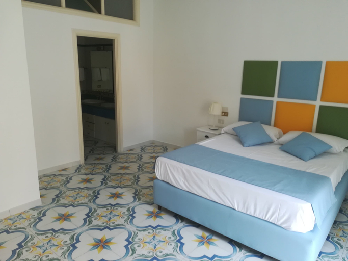 Bedroom 2, SuiteNapoliSantaLucia, Napoli