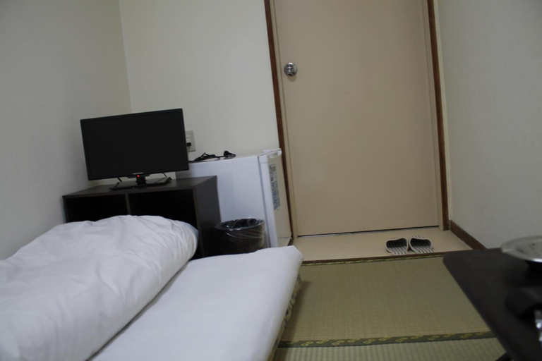 Bedroom 3, Hotel Beaver 2, Osaka