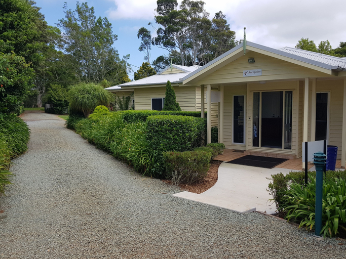 Exterior & Views 2, Camelot Boutique Accommodations, Tamborine Mountain