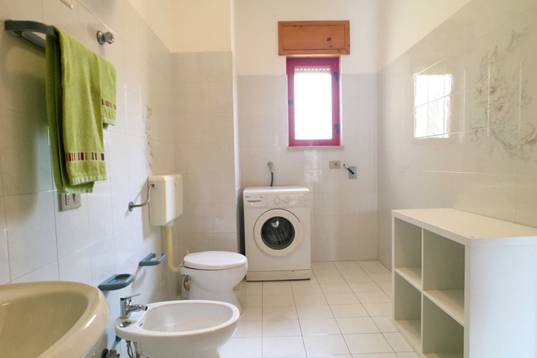 Bathroom 4, Villetta Iris, Lecce