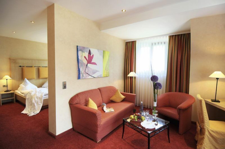 Bedroom 2, Hotel Ochsenwirtshof, Freudenstadt