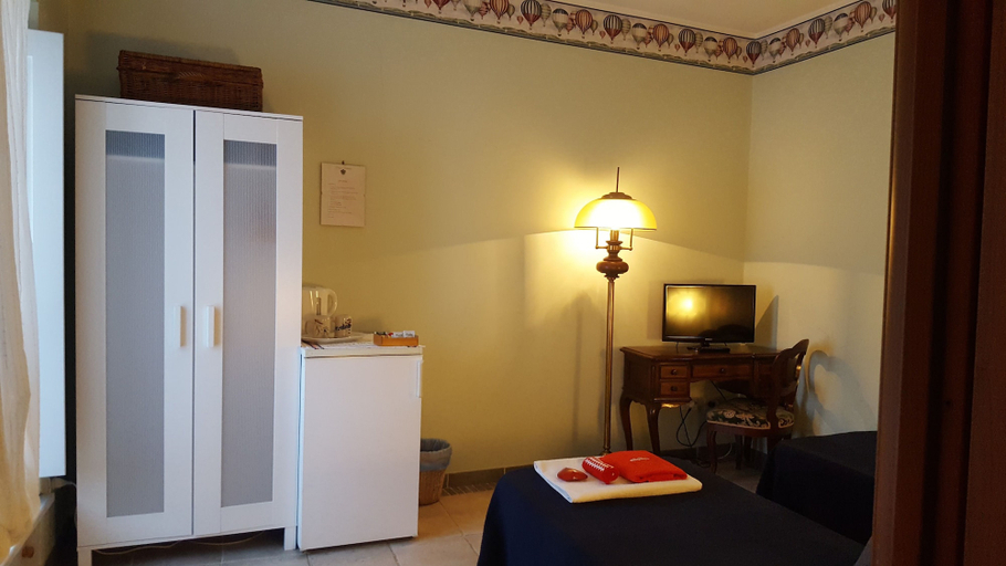 Bedroom 4, Palazzo Colombino B&B, Torino