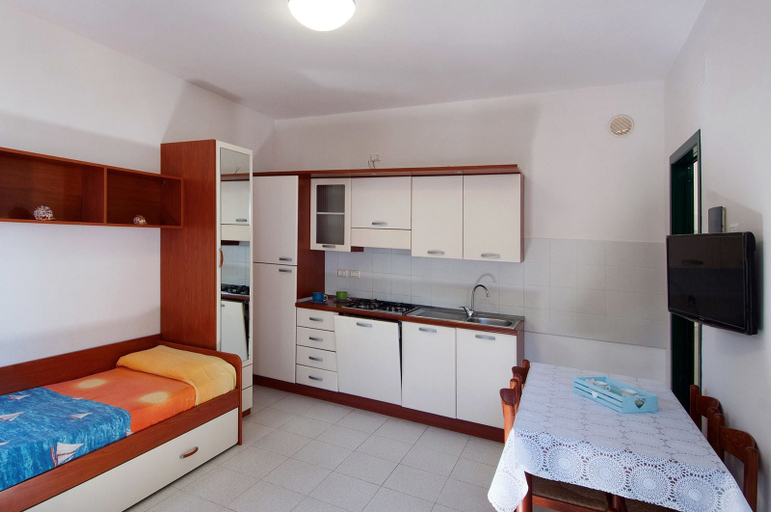 Bedroom 4, Villaggio Azzurra, Campobasso