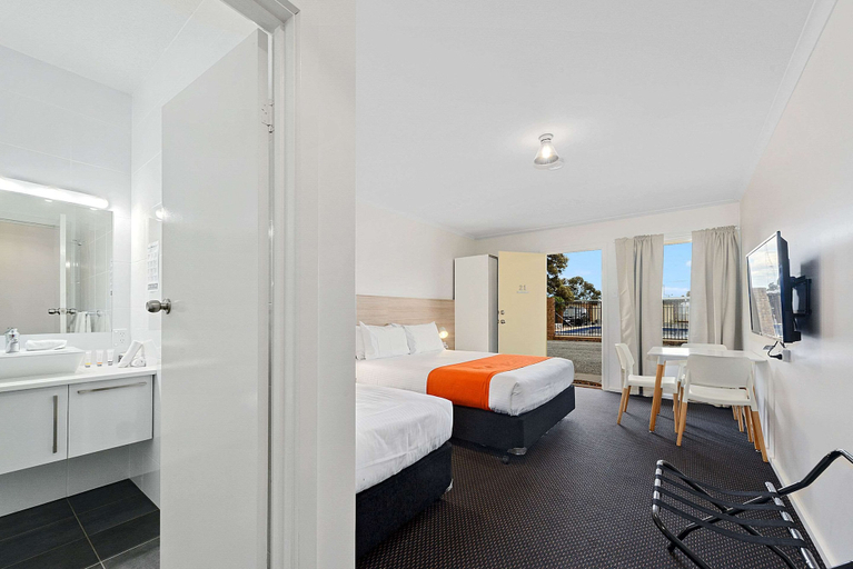 Bathroom 4, Comfort Inn Flinders on Main, Port Pirie C Dists - City