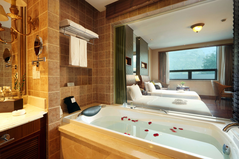 Bathroom 5, C&D Resort Wuyishan, Nanping