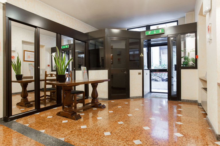 Others 5, Residence Lepontina, Milano