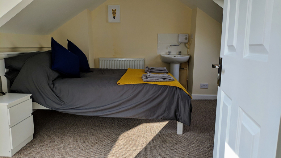 Bedroom 3, Pavilion House, Devon