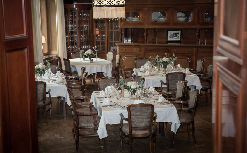 Food & Drinks 5, Bjertorp Slott, Vara