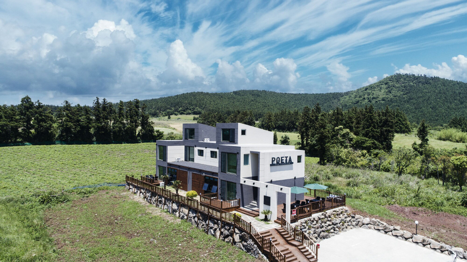 Exterior & Views 2, Poeta Pension, Seogwipo
