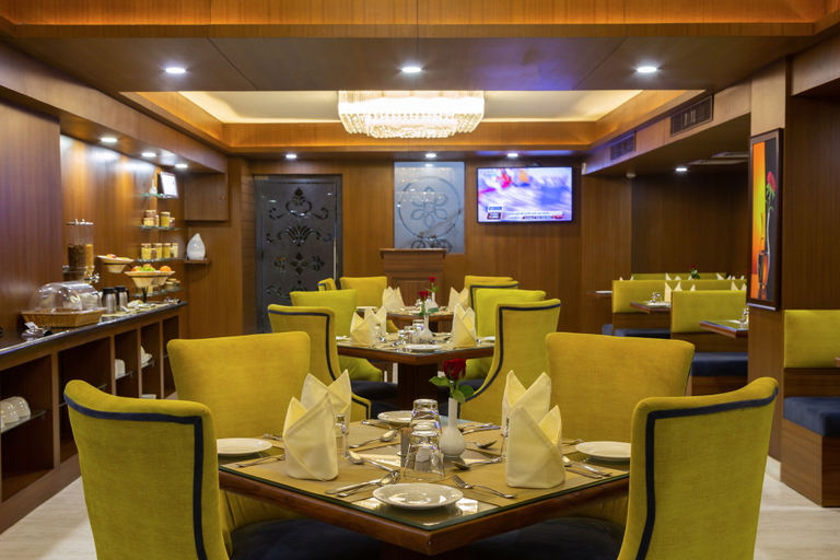 Food & Drinks 5, V One Pride, Dehradun
