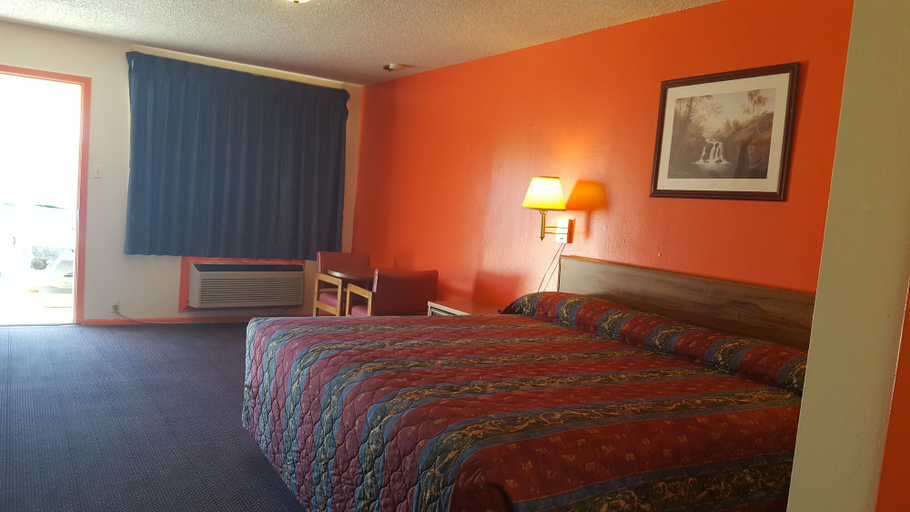 Bedroom 4, Hotel Breckenridge, Stephens