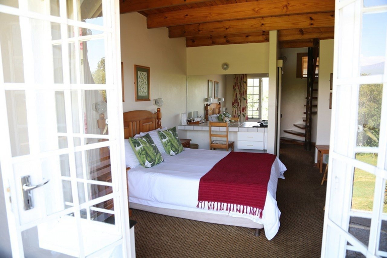 Bedroom 4, The Nest Drakensberg Hotel, Uthukela