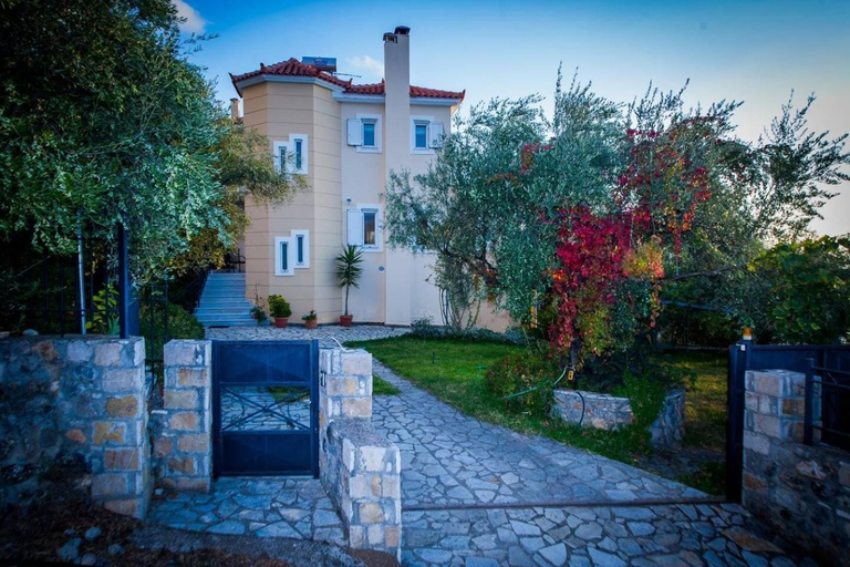 Exterior & Views 2, Verga Majestic Sunsets - Villa Close to the Beach, Peloponnese